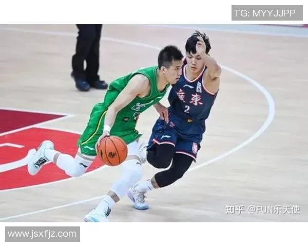 广州篮球队以98分稳居大师赛积分榜首位,争夺冠军形势明朗 广州篮球队以98分稳居大师赛积分榜首位,争夺冠军形势明朗